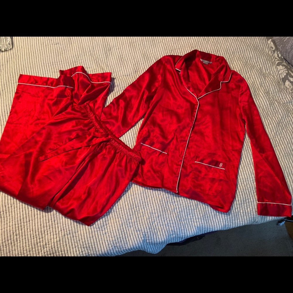 Victoria’s Secret Satin PJ set- XS